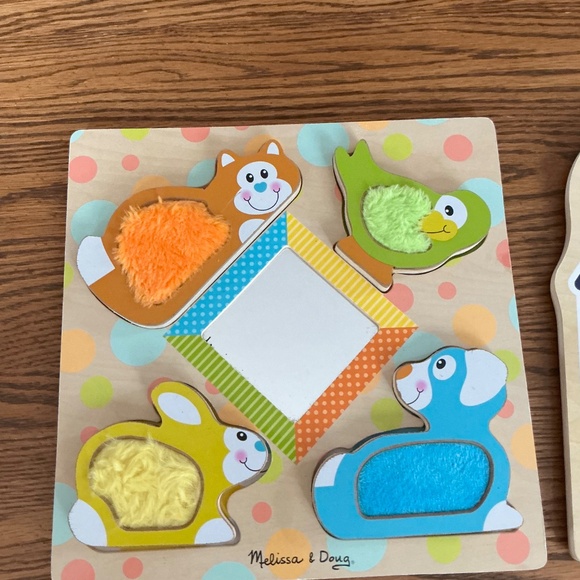 Melissa & Doug Bundle of 2 Wooden Puzzles Ages 12 months to 2 EUC - Picture 9 of 12